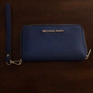 Authentic Michael Kors Wristlet Wallet